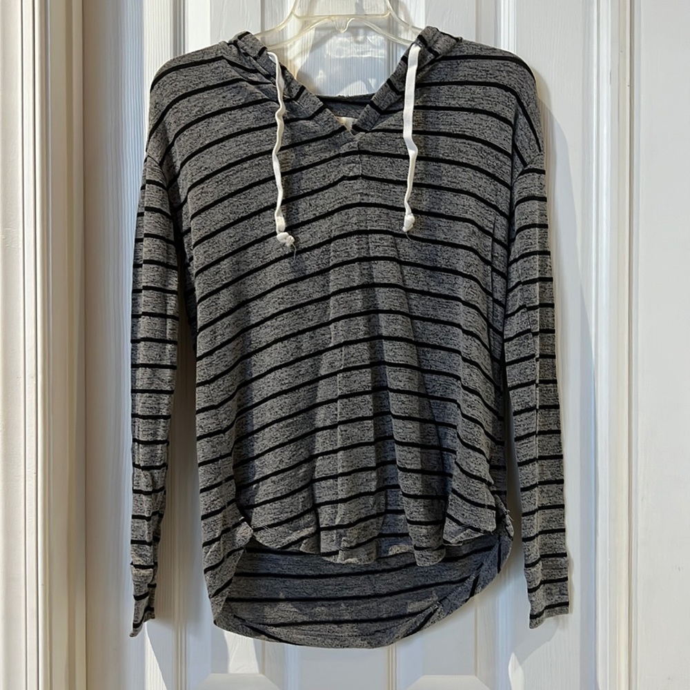 Hollister long sleeve with hoodie